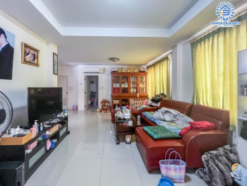 *****บ้านเดี่ยวมือสองย่านนครปฐม ม.อาภากร3 ศาลายา-บางภาษี เนื้อที่กว้างขวางมากถึงเกือบ 84 ตร.ว. ฟังก์ชันจัดเต็มถึง 5 ห้องนอน 4 ห้องน้ำ 2 ที่จอดรถ บ้านหลังใหญ่ ทำเลแห่งการเดินทาง เชื่อมต่อถ.พุทธมณฑล สาย4, ถ.บรมราชชนนี, ถ.กาญจนาภิเษก ใกล้ม.มหิดล, ทางด่วน "ศรีรัช" ราคาคุ้ม!